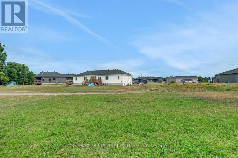28790406/10-vicky-court/clarencerockland-twp/clarence-rockland/ontario/K0A2A0_40