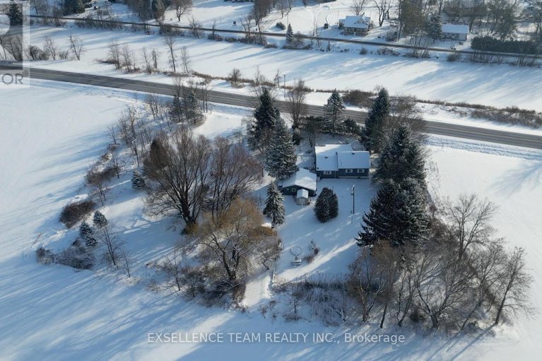 27759914/20051-county-rd-17-road-n/south-glengarry/ontario/K0C1L0_2