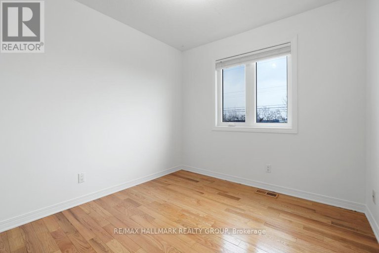 28226877/97-forestglade-crescent/hunt-club-park/ottawa/ontario/K1G6A6_19