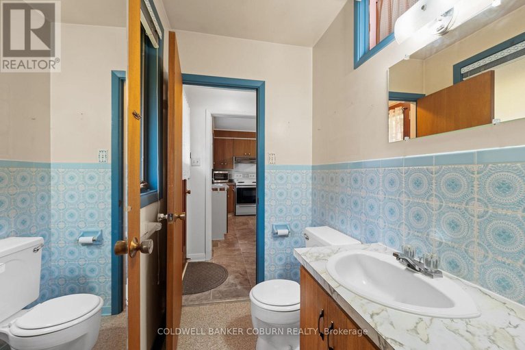 29028927/53-eisenhower-crescent/hearts-desire/ottawa/ontario/K2J3Z8_29