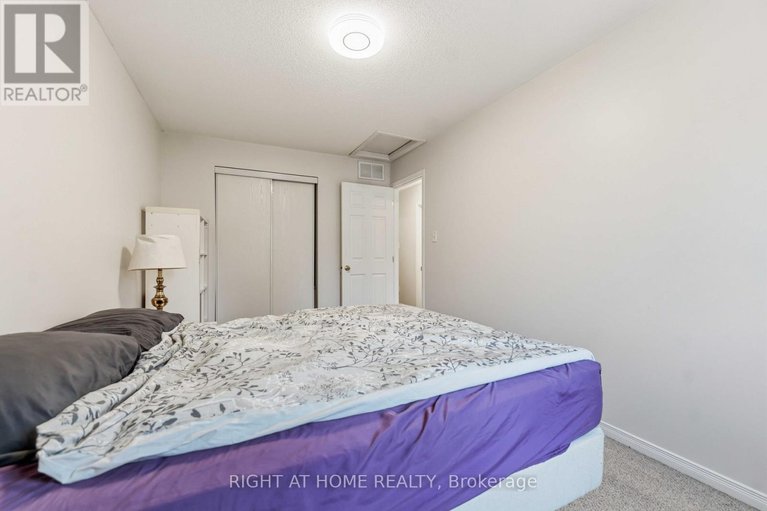 29594406/52-fieldberry-private/stonebridge/ottawa/ontario/K2J5E8_23