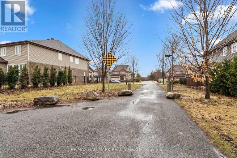 29606024/38-north-harrow-drive/longfields/ottawa/ontario/K2J4V7_45