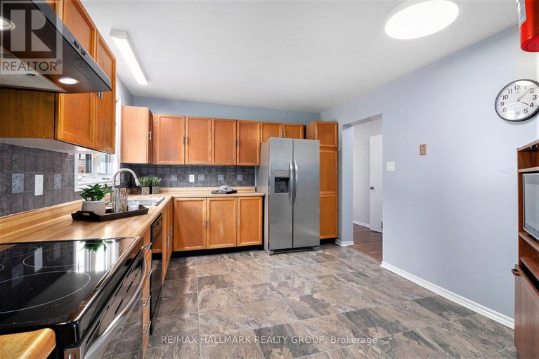 29407943/270-mceachern-crescent/bilberry-creekqueenswood-heights/ottawa/ontario/K1E3K5_5