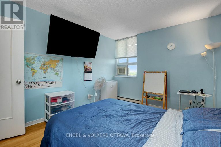 28597861/1506-2000-jasmine-crescent/beacon-hill-south/ottawa/ontario/K1J8K4_21