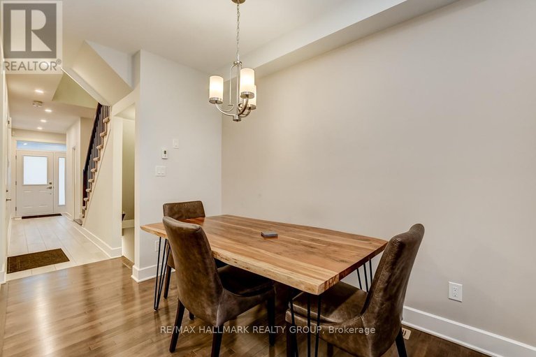 28259317/1006-shefford-road/beacon-hill-south/ottawa/ontario/K1J6X5_4