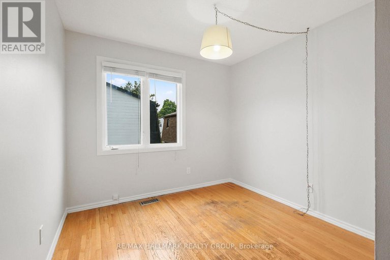28576602/89-3691-albion-road/sawmill-creektimbermill/ottawa/ontario/K1T1P2_26