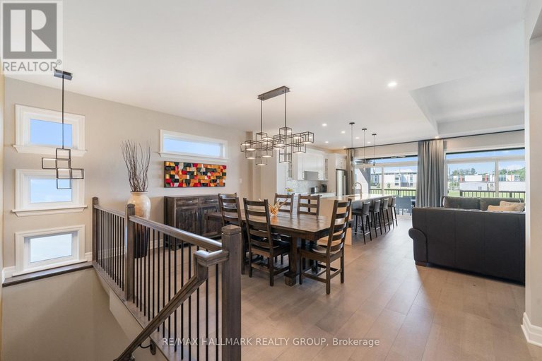 28530471/614-gendarme-circle/mer-bleuebradley-estatesanderson-park/ottawa/ontario/K1W0R1_8