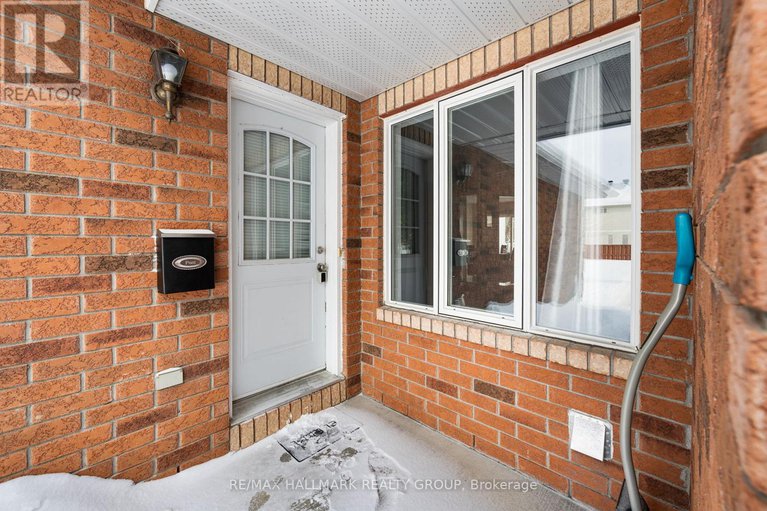 29405879/857-nesting-way-nw/fallingbrookgardenway-south/ottawa/ontario/K4A3X3_2