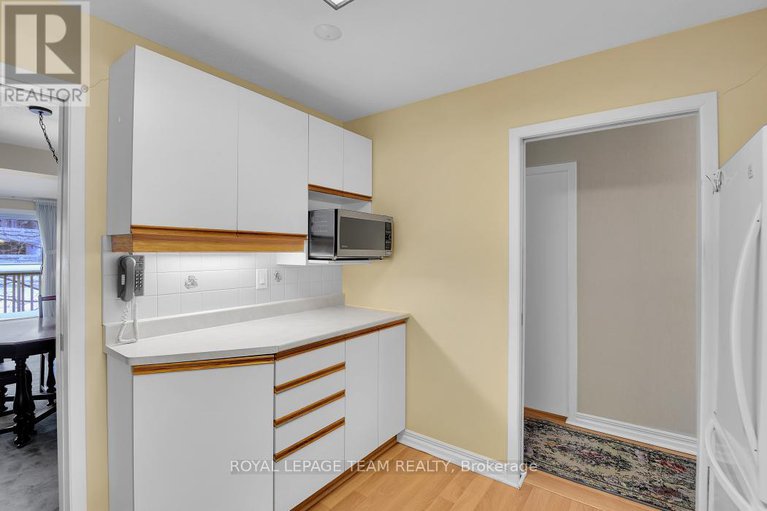 29224788/16-1137-ambleside-drive/woodroffe/ottawa/ontario/K2B8E2_15