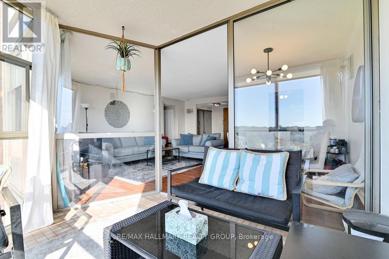 28811818/708-2760-carousel-crescent/emerald-woodssawmill-creek/ottawa/ontario/K1T2N4_17