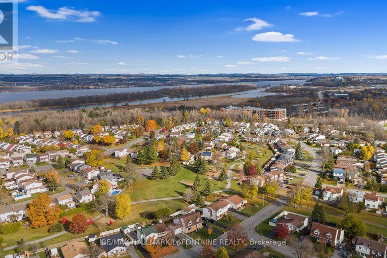 29082379/303-mockingbird-drive/chatelaine-village/ottawa/ontario/K1E2A4_36