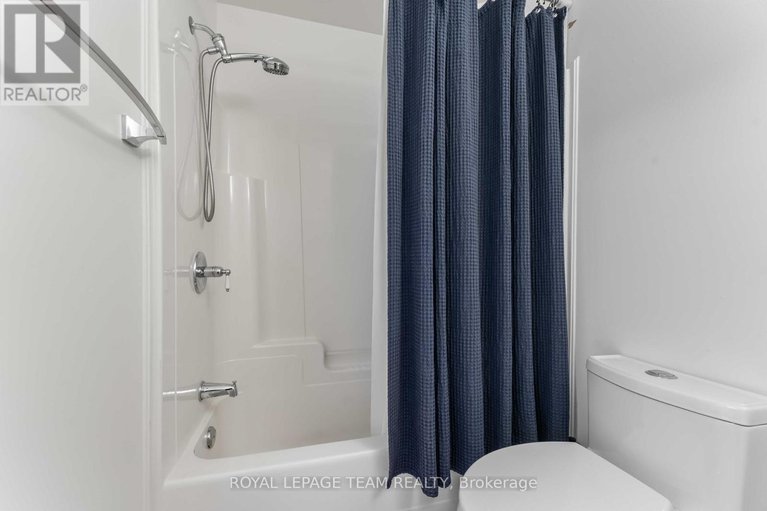 29374691/57-redpath-drive/barrhaven-east/ottawa/ontario/K2G6E3_31