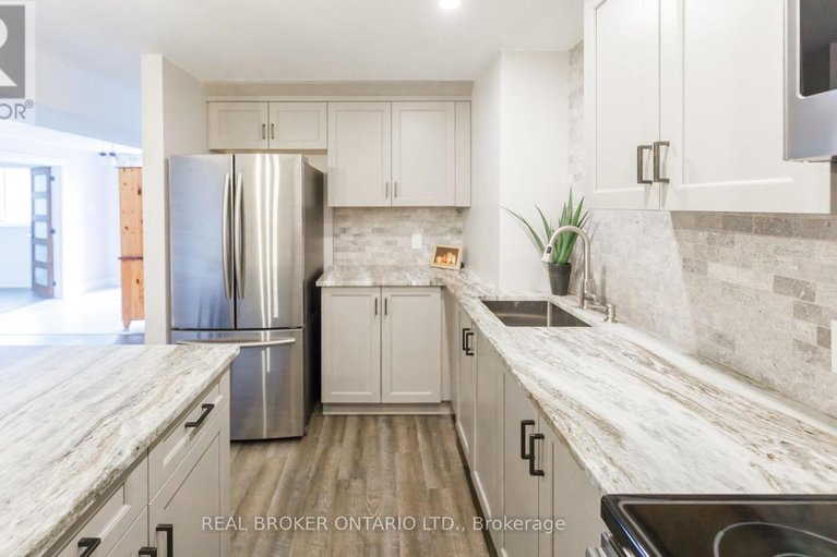 29680902/1391-sutherland-drive/manotick-south-to-roger-stevens/ottawa/ontario/K4M1B3_36