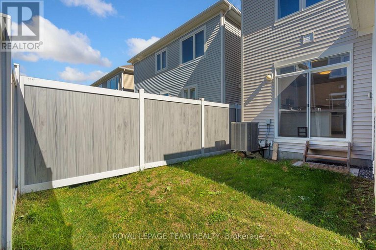 28943826/743-vennecy-terrace/orleans-village/ottawa/ontario/K1W0M8_48