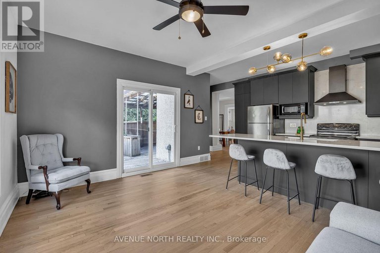 28999463/501-edgeworth-avenue/woodroffe/ottawa/ontario/K2B5L2_16