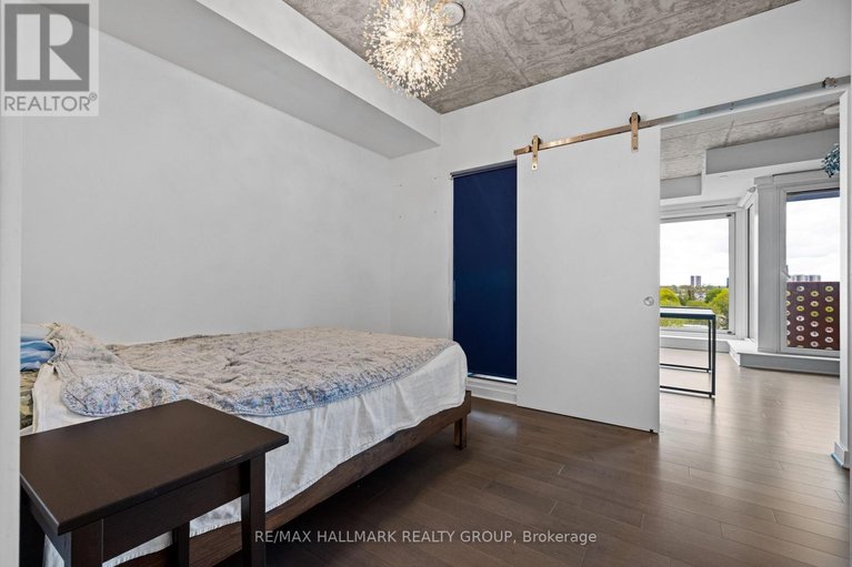 29641679/607-135-barrette-street/vanier/ottawa/ontario/K1L7Z9_17