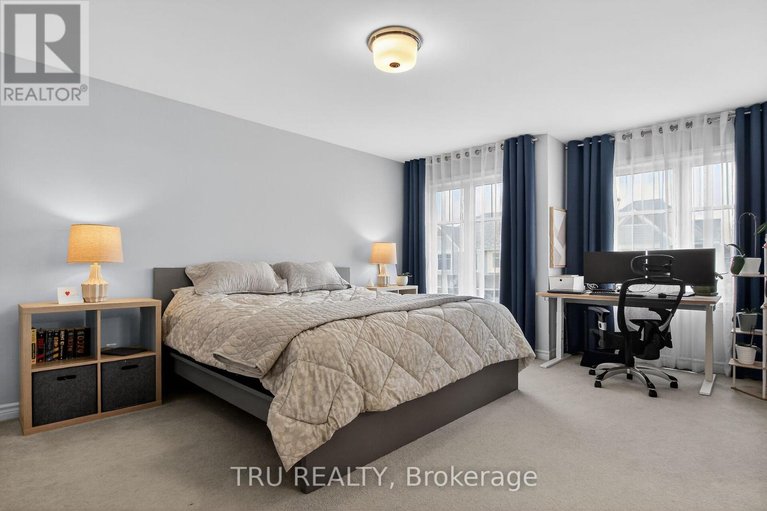 29479546/2850-grand-canal-street/half-moon-bay/ottawa/ontario/K2J0T3_17