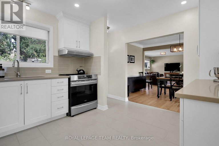 28798698/43-epworth-avenue/meadowlandsst-claire-gardens/ottawa/ontario/K2G2L8_15