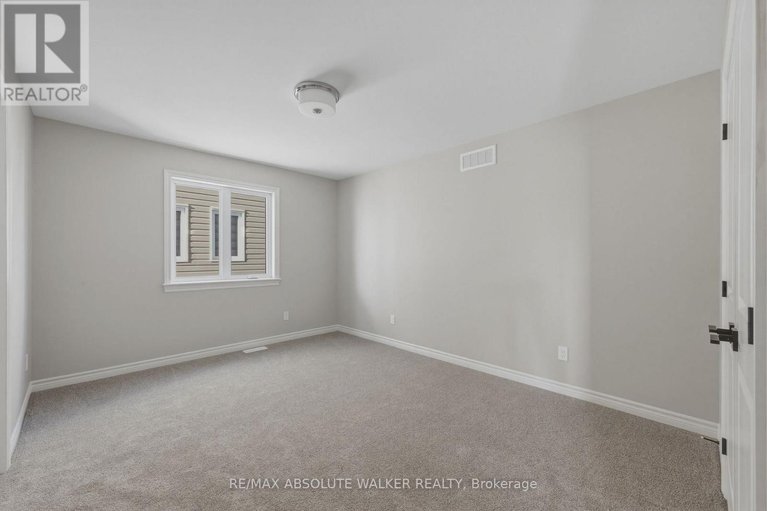 29674696/803-antonio-farley-street/camelot/ottawa/ontario/K4A5N3_31