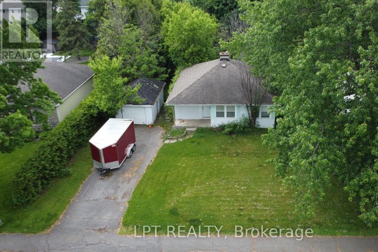 28429612/868-mountainview-avenue/whitehaven/ottawa/ontario/K2B5G2_3