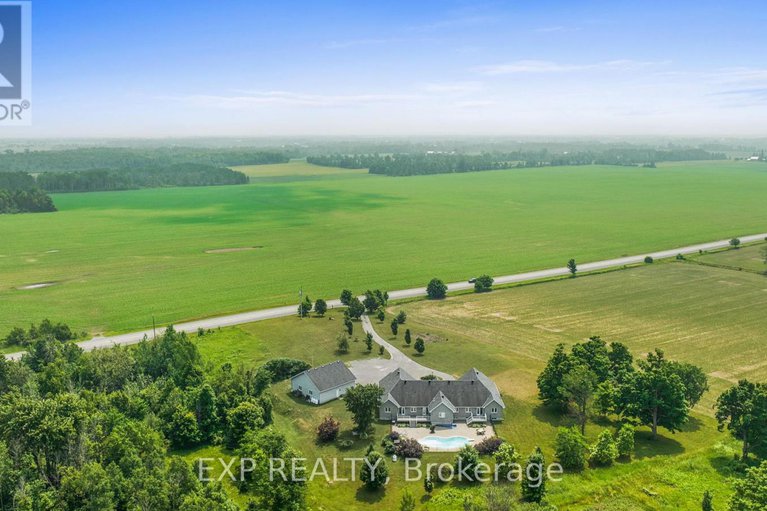 28552096/5940-brophy-drive/south-of-fallowfield-road/ottawa/ontario/K0A2Z0_48
