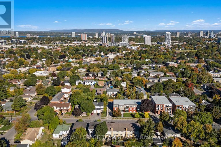 28893741/1308-summerville-avenue/carlington/ottawa/ontario/K1Z8G8_43