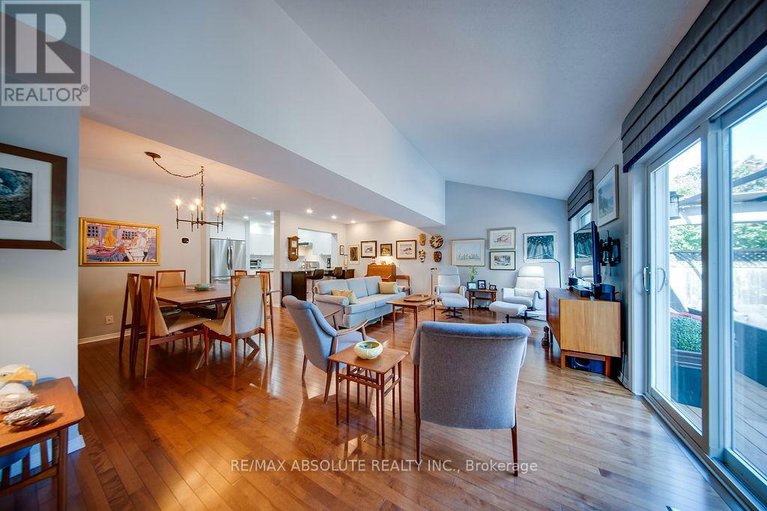 29083233/37-randall-james-drive/stittsville-central/ottawa/ontario/K2S1L9_12