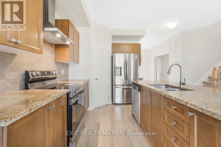 29094926/764-namur-street/embrun/russell/ontario/K0A1W0_8