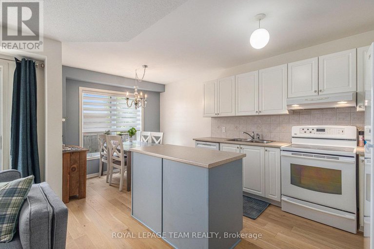 28524487/138-freeport-drive/emerald-meadowstrailwest/ottawa/ontario/K2M0A8_7