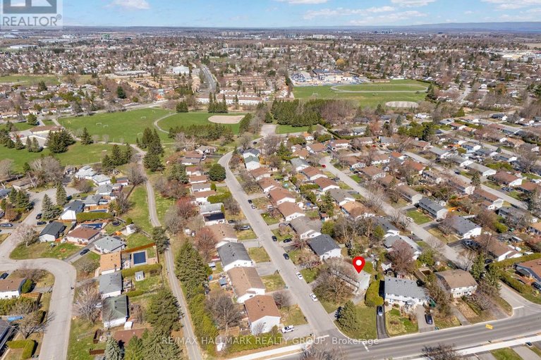 29664979/226-old-colony-road/glencairnhazeldean/ottawa/ontario/K2L1M7_45