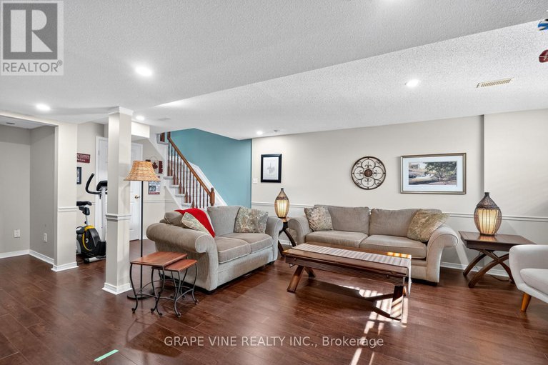 28835816/1545-demeter-street/fallingbrookgardenway-south/ottawa/ontario/K4A4Y9_29