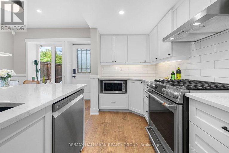 28836359/69-king-george-street/overbrookcastle-heights/ottawa/ontario/K1K1V4_10