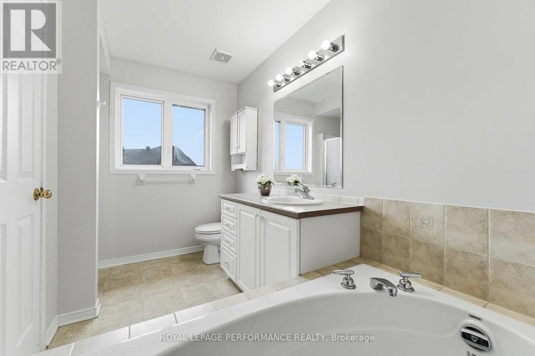 29613573/640-louis-toscano-drive-w/avalon-east/ottawa/ontario/K4A0B3_22