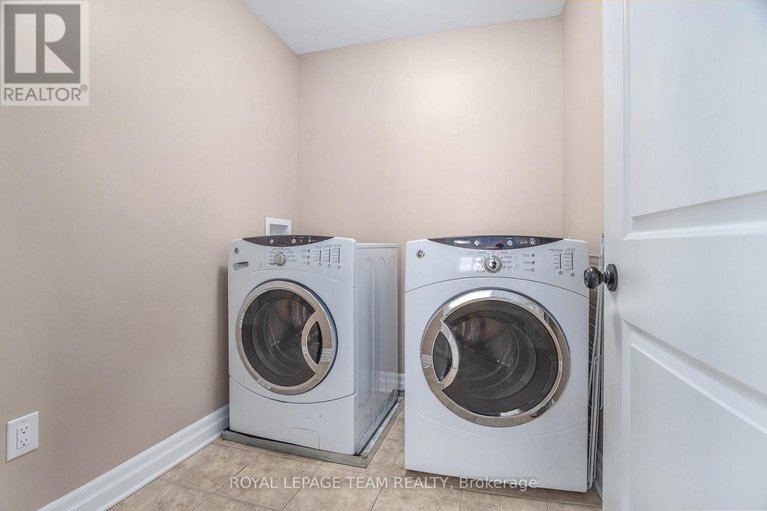 28199160/1723-carling-avenue-suite-1/ottawa/ontario/K2A1C8_19