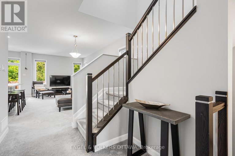 29052696/220-geyser-place/hearts-desire/ottawa/ontario/K2J6P1_22