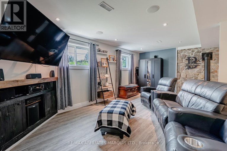 28850554/28-broad-street/lancaster/south-glengarry/ontario/K0C1N0_17