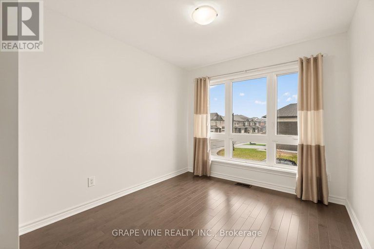 29618523/383-memorial-grove/riverside-southgloucester-glen/ottawa/ontario/K1X0C7_26