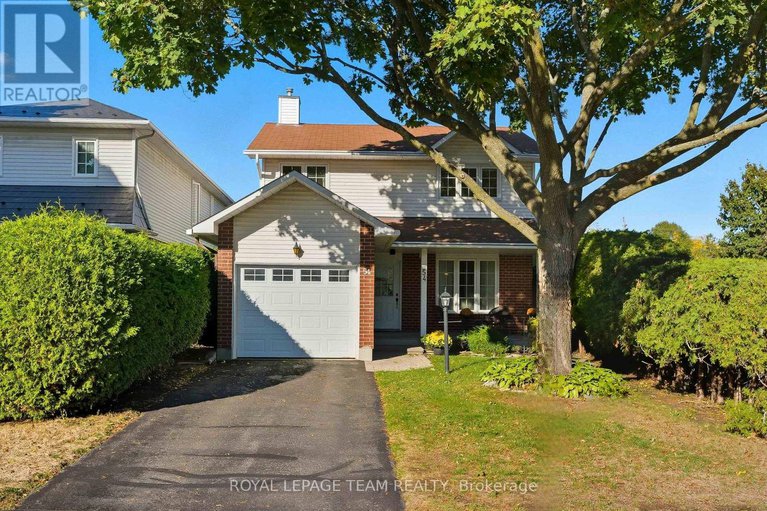 54 Pickwick Drive