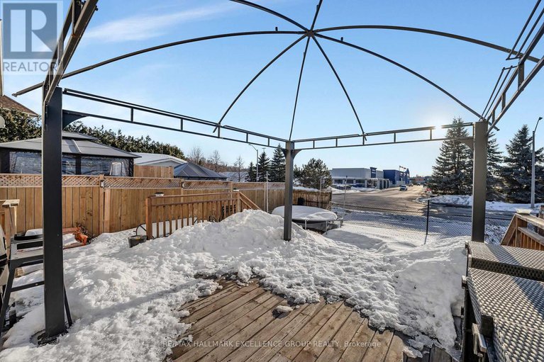 29430076/3317-elie-street/town-of-rockland/clarence-rockland/ontario/K4K1S1_45