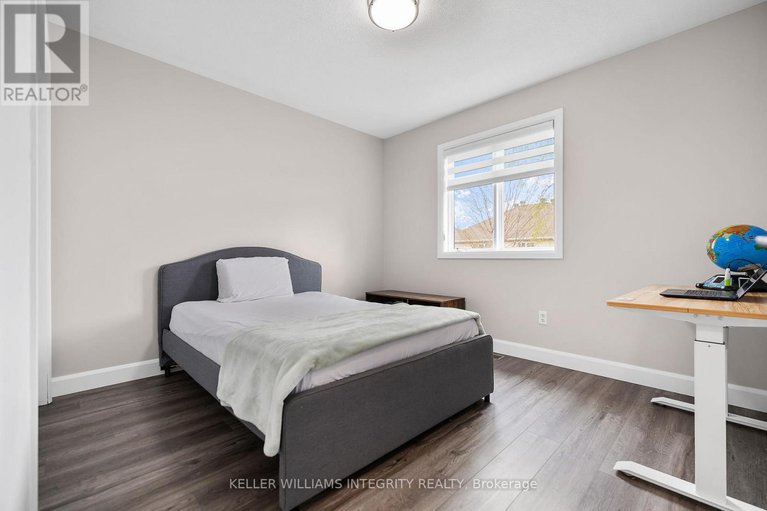 28499103/644-devonwood-circle/blossom-parkkemp-parkfindlay-creek/ottawa/ontario/K1T4E7_34