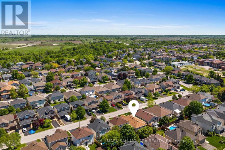28402099/731-vermillion-drive/riverside-southgloucester-glen/ottawa/ontario/K1V1V9_40