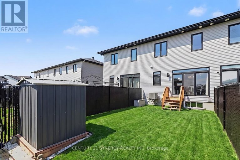 29649781/2011-berne-street/embrun/russell/ontario/K0A1W0_32