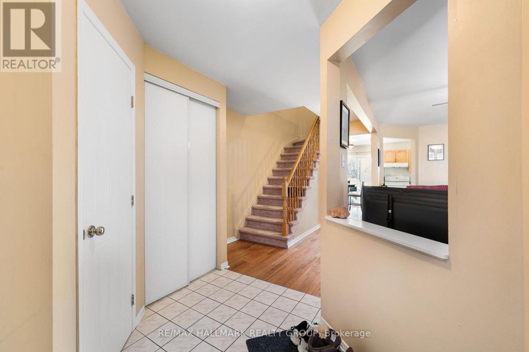 29405879/857-nesting-way-nw/fallingbrookgardenway-south/ottawa/ontario/K4A3X3_4