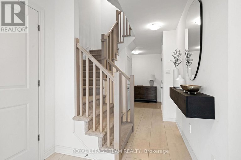 29015602/14-verglas-lane/mer-bleuebradley-estatesanderson-park/ottawa/ontario/K1W0P5_5