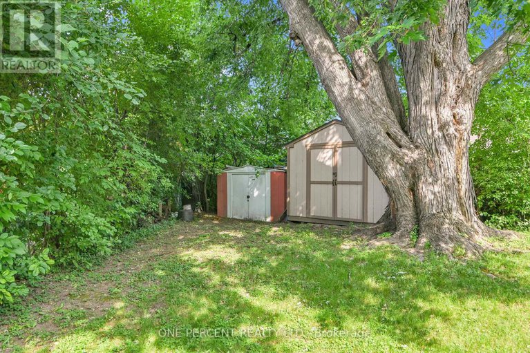28647610/1244-joyce-crescent/bel-air-heights/ottawa/ontario/K2C2M9_34