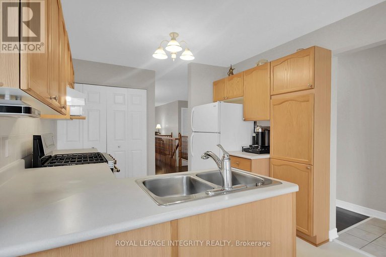 28534994/22-halkirk-avenue/glencairnhazeldean/ottawa/ontario/K2V1B5_8