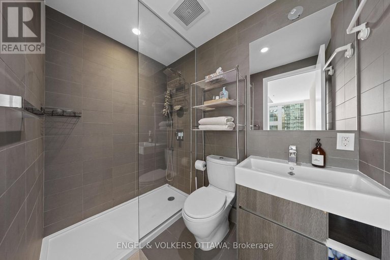 29140231/709-199-slater-street/ottawa-centre/ottawa/ontario/K1P0C8_17