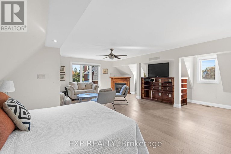 29106275/1353-pelkey-court/manotick-village-manotick-estates/ottawa/ontario/K4M1K8_28