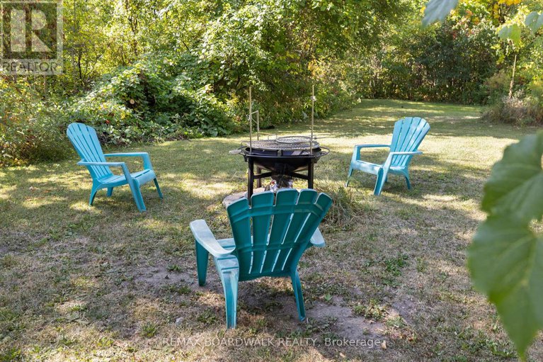 29210498/290-water-street/almonte/mississippi-mills/ontario/K0A1A0_37