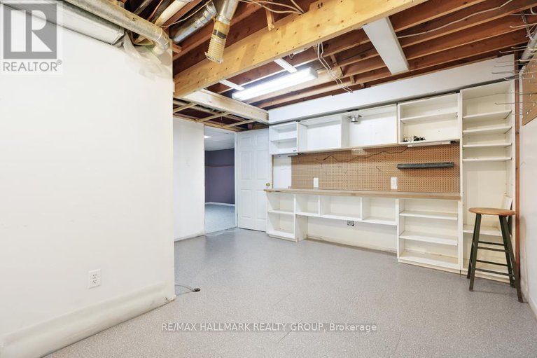 29322376/41-bramblegrove-crescent/hunt-club-parkgreenboro/ottawa/ontario/K1T3G2_42